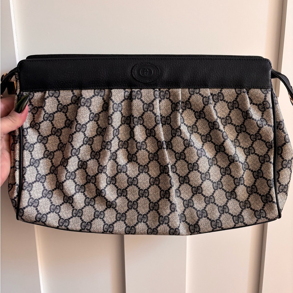 Gucci vintage clutch